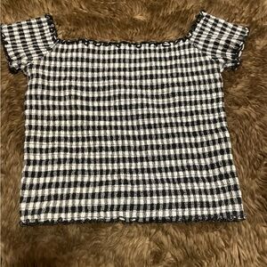 Hollister Black and White Checkered Crop Top